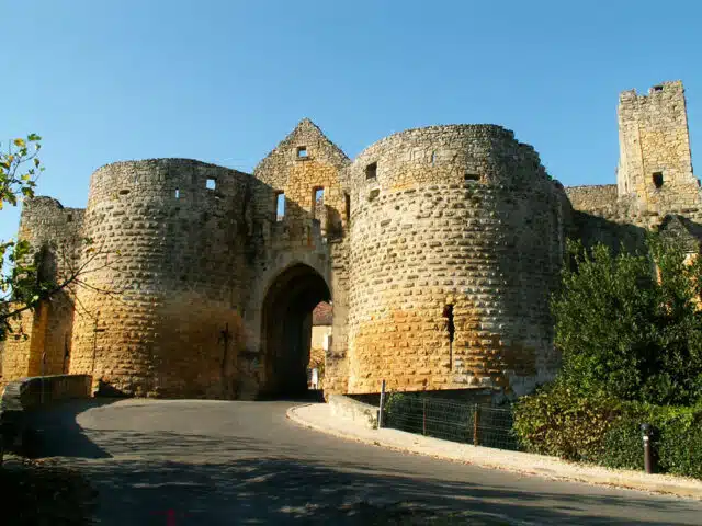 Domme, Porte des Tours