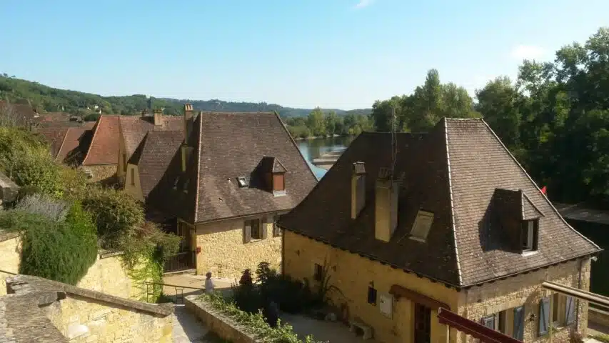 Vue sur les toits à La Roque Gageac