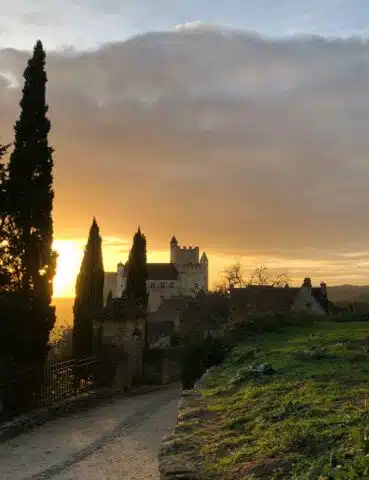 Vue-sur-château-de-Beynac